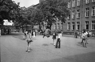 Große Pause beim Lessinggymnasium Karlsruhe