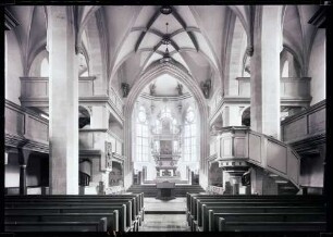 Kirche, innen, nach Osten