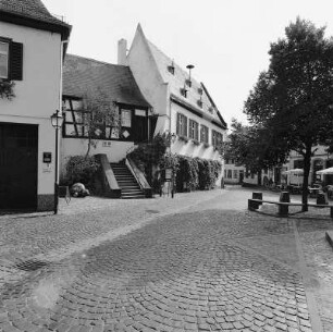 Altes Rathaus; Oestrich-Winkel, Markt 8