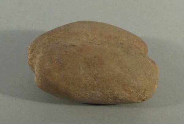 Stone bola