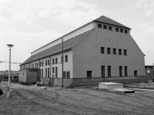 Dresden-Kaditz, Scharfenberger Straße 152. Stadtentwässerung Dresden GmbH, Kläranlage Kaditz (1909-1911; Hermann Klette, Hans Erlwein). Hauptpumpwerk
