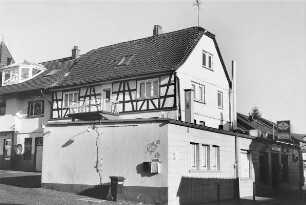 Wohnhaus, Fachwerk; Gründau, Gelnhäuser Straße 15