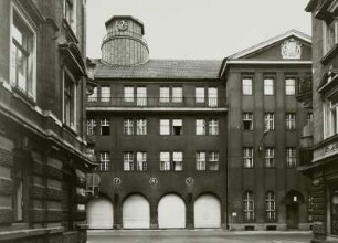 Dresden-Neustadt, Louisenstraße 18/14. Feuerwache (1916). Straßenfront (von der Förstereistraße)