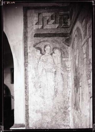 Kirche; Romanische Wandbilder im Chor, Engel
