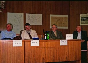 2. Stormarner Kulturforum "5 Tage im Mai: Kriegsende in Stormarn": Podiumsdiskussion im Kreistagssitzungssaal: Zeitzeugen im Gespräch