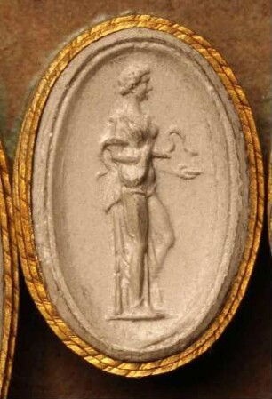 Stehende Hygieia, die Schlange speisend (Daktyliothek, Das Alterthum nach Lippert und Visconti)