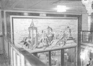 Treppenaufgang mit großem Bild (Südamerika-Szene) an Bord des Hochseepassagierdampfers "Bremen"