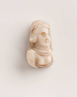 Kameo mit weiblicher Porträtbüste, 16./17. Jh.