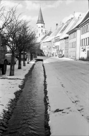 Hüfingen: Straße mit Bächle