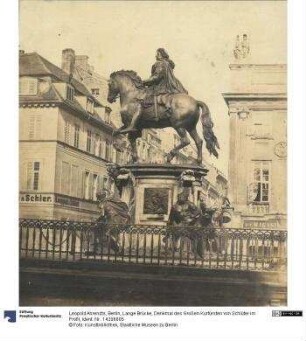 Berlin, Lange Brücke, Denkmal des Großen Kurfürsten von Schlüter im Profil