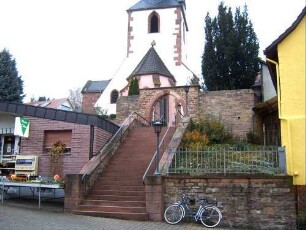 Lageansicht Ortsseite mit Aufgang