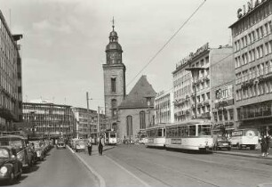 Frankfurt (Main), Roßmarkt, Blick nach Osten gegen die Katharinenkirche