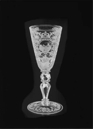 Pokal (mit Jagdszenen-Medaillons in Laub- und Bandelwerk) aus Schloß Moritzburg
