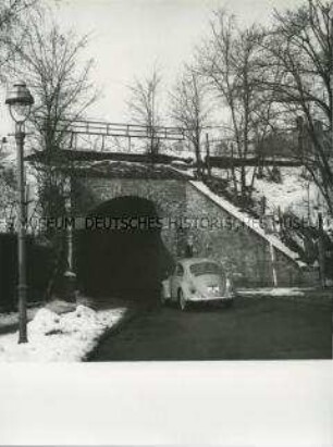 S-Bahn auf Brücke in Berlin-Zehlendorf