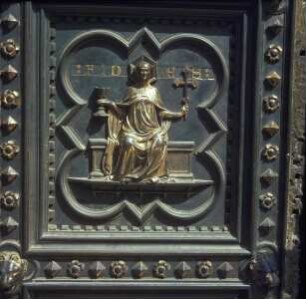 Tür — Zyklus mit Darstellungen aus dem Leben Johannes des Täufers und mit Tugenddarstellungen — linker Flügel, 6. Reihe, rechtes Relief: Fides (Glaube)