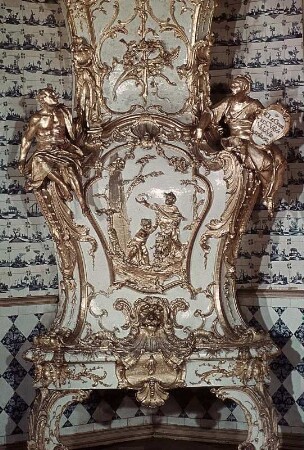 Fayence-Ofen