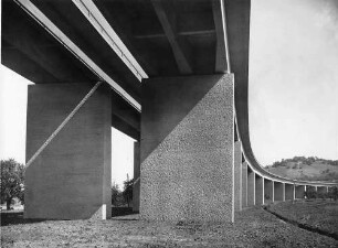 Aichelbergviadukt, km 165,953 - km 166,868 Brücke fertiggestellt 1938