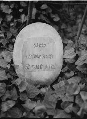 Neuer / -ußerer Matthäus- / Friedrichstädter Friedhof & Bremer Straße
