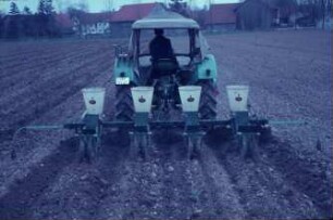 Fotografie: Sätechnik, Einzelkornsaat, Mais, Einzelkornsämaschine