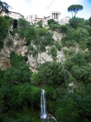 Tivoli: Park der Villa Gregoriana