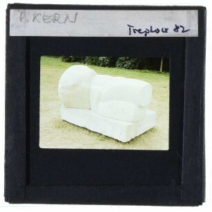 Kern, unidentifizierte Skulptur