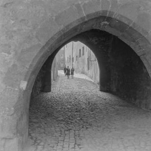 Bautzen : Bautzen. Blick durch das Nikolaitor zur Nikolaipforte