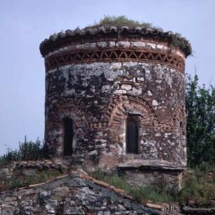 Agios Vasilios. tis Gefiras. Bei Arta. Der hohe Kappeltambour. FR 11.5.84
