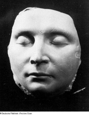 Luise, Königin von Preußen, geb. Prinzessin von Mecklenburg-Strelitz : Berlin | Sammlungen | Öffentliche Sammlungen | Skulpturensammlung | Totenmasken