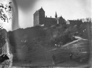 Kloster Petersberg : Petersberg. Blick zum Kloster Petersberg
