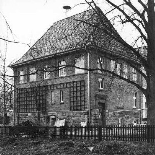ehem. Schule; Großalmerode, Raiffeisenstraße 9