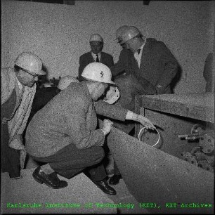 Besuch von Dr. Siegfried Balke (Bundesminister für Atomkernenergie und Wasserwirtschaft (BMAtW)) am Kernforschungszentrum Karlsruhe (KfK)
