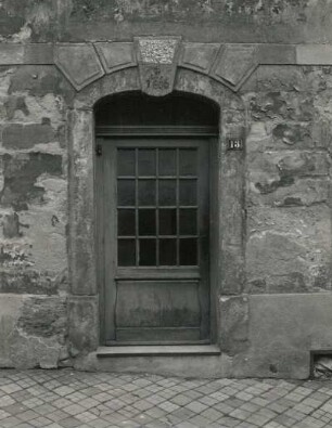 Roßwein, Mittelstraße 13. Wohnhaus. Portal (bezeichnet 1806)