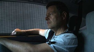 Following Habeck