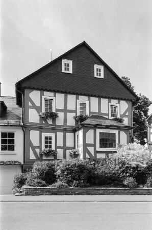Wohnhaus (Wohnhaus, Fachwerk); Bromskirchen, Böhlstraße 2