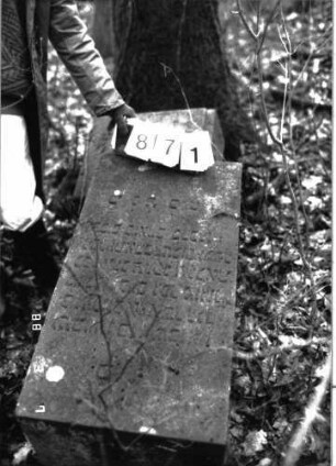 Grabstein 871