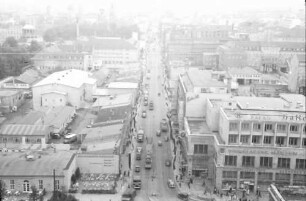 Stuttgart: Blick vom Bahnhofsturm auf Königstraße