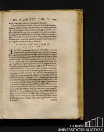 De Tecto Porticus Theatri. Caput VII.