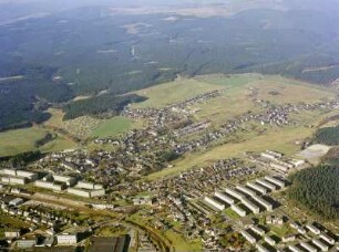 Neuhaus am Rennweg, Luftbild : Neuhaus am Rennweg. Ortsansicht. Luftaufnahme