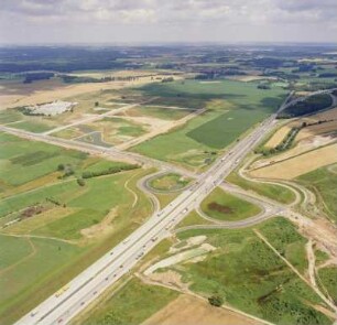 Autobahn A4 über Altwilschdorfer Straße/Moritzburger Weg und Gewerbepark Rähnitz