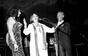 Freiburg: Kurbel, auf der Bühne, Gina, Maria Schell, [Eugen Keidel]