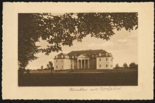 Schloss Bärenklau, Brandenburg: Gesamtansicht der Eingangsseite (Postkarte)