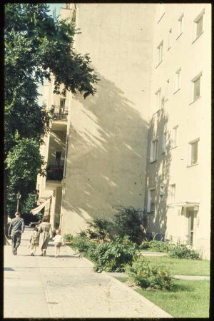 Blick entlang der Pfalzburger Straße