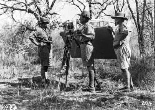 Expeditionsteilnehmer : Hans Schomburgk, Paul Lieberenz und ein weiteres Expeditionsmitglied