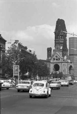 Berlin: Kurfürstendamm mit Gedächtniskirche