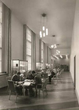 Berlin-Mitte, Unter den Linden 8. Deutsche Staatsbibliothek zu Berlin. Aufenthaltsraum für Benutzer