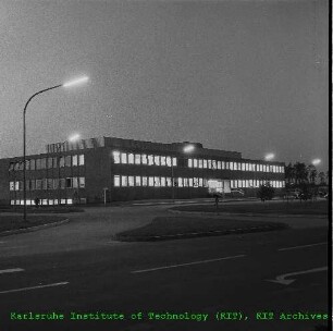 Außenansicht der Schule für Kerntechnik (SKT), von Südosten