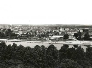 Dresden-Friedrichstadt, Schlachthofring 6. Ehem. Städtischer Vieh- und Schlachthof (1902-1910, H. Erlwein). Blick vom Kessel- und Maschinenhaus