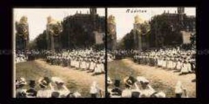 Trachtengruppe aus Mähren, Mädchen, Kaiserhuldigung, Wien