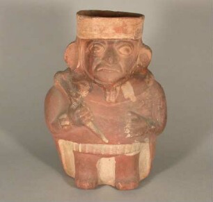 Stehende anthropomorphe Figur