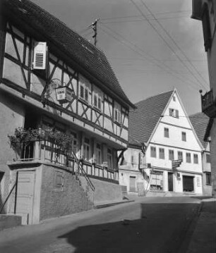Straßenbild (vielleicht in Lauffen am Neckar)